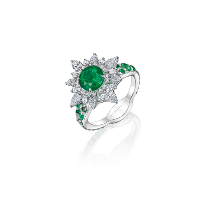 Кольцо с изумрудами и бриллиантами