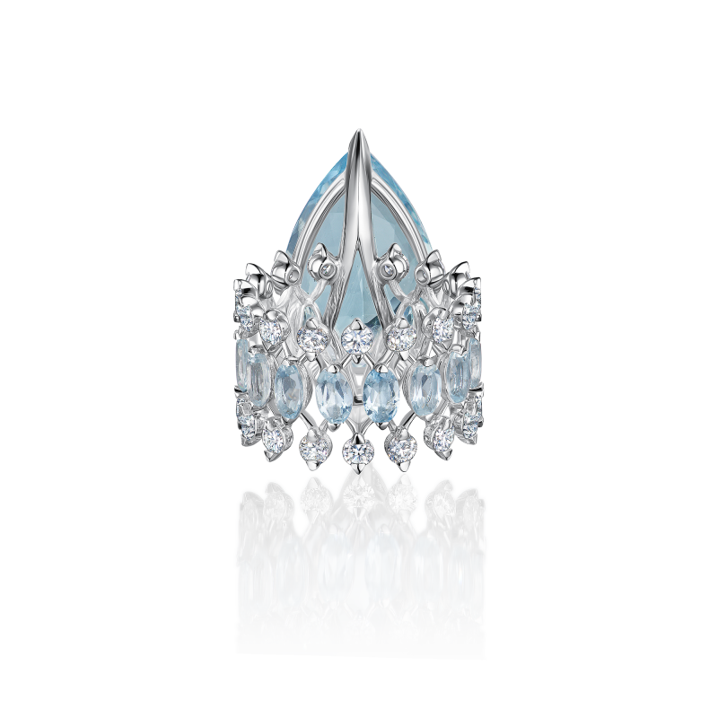 Кольцо с аквамаринами и бриллиантами