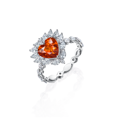 Кольцо с спессартином и бриллиантами